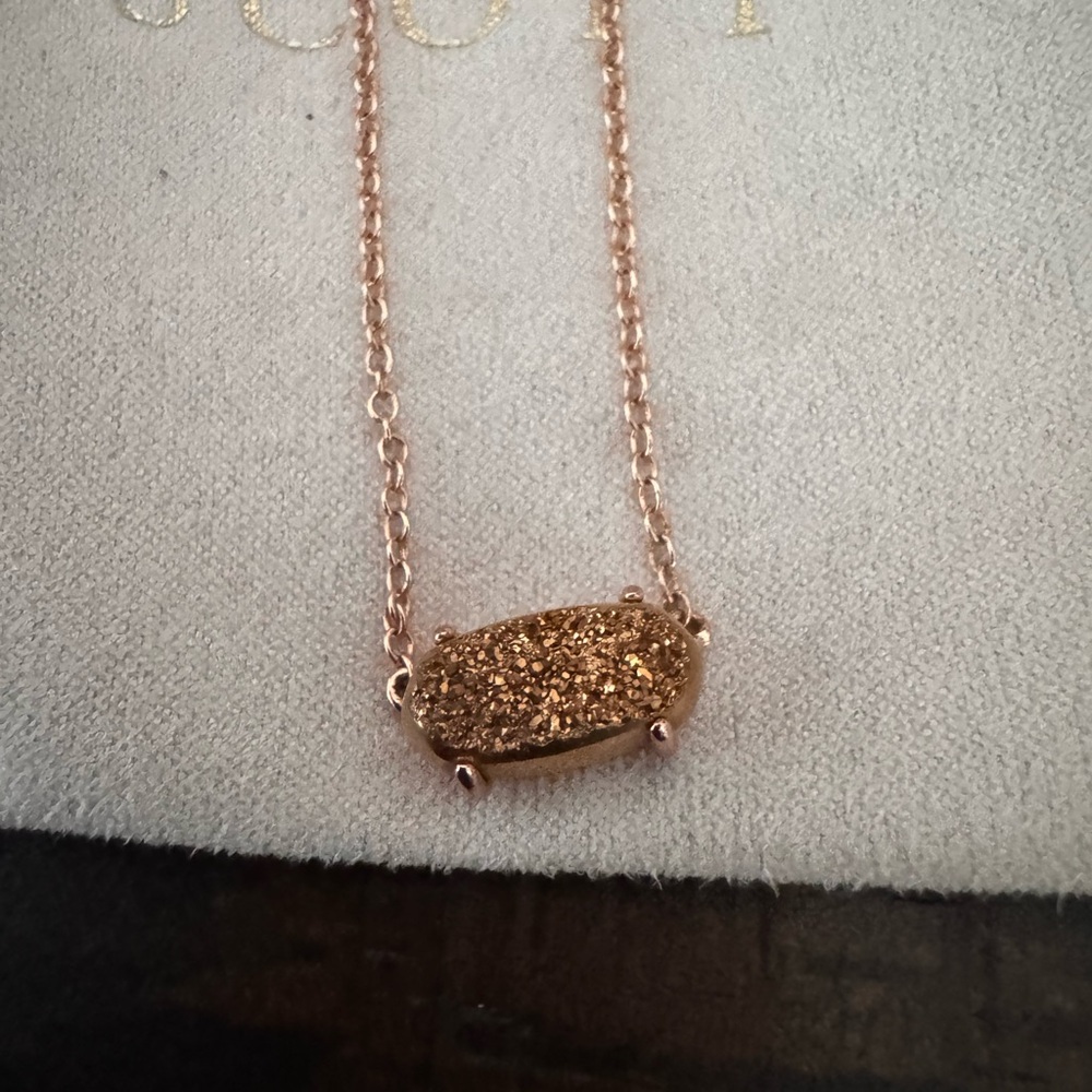 Kendra Scott Dainty Pendant Necklace